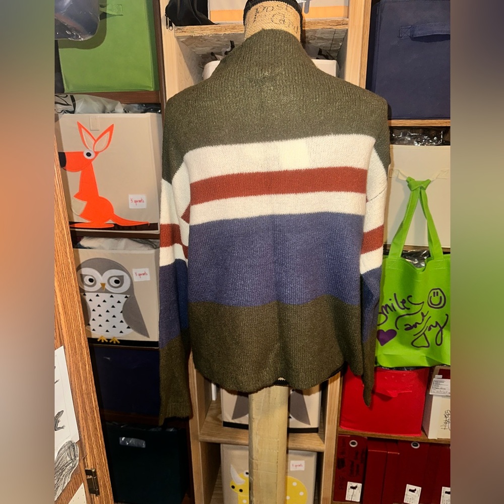 Hem & Thread Sweater - Picture 12 of 15